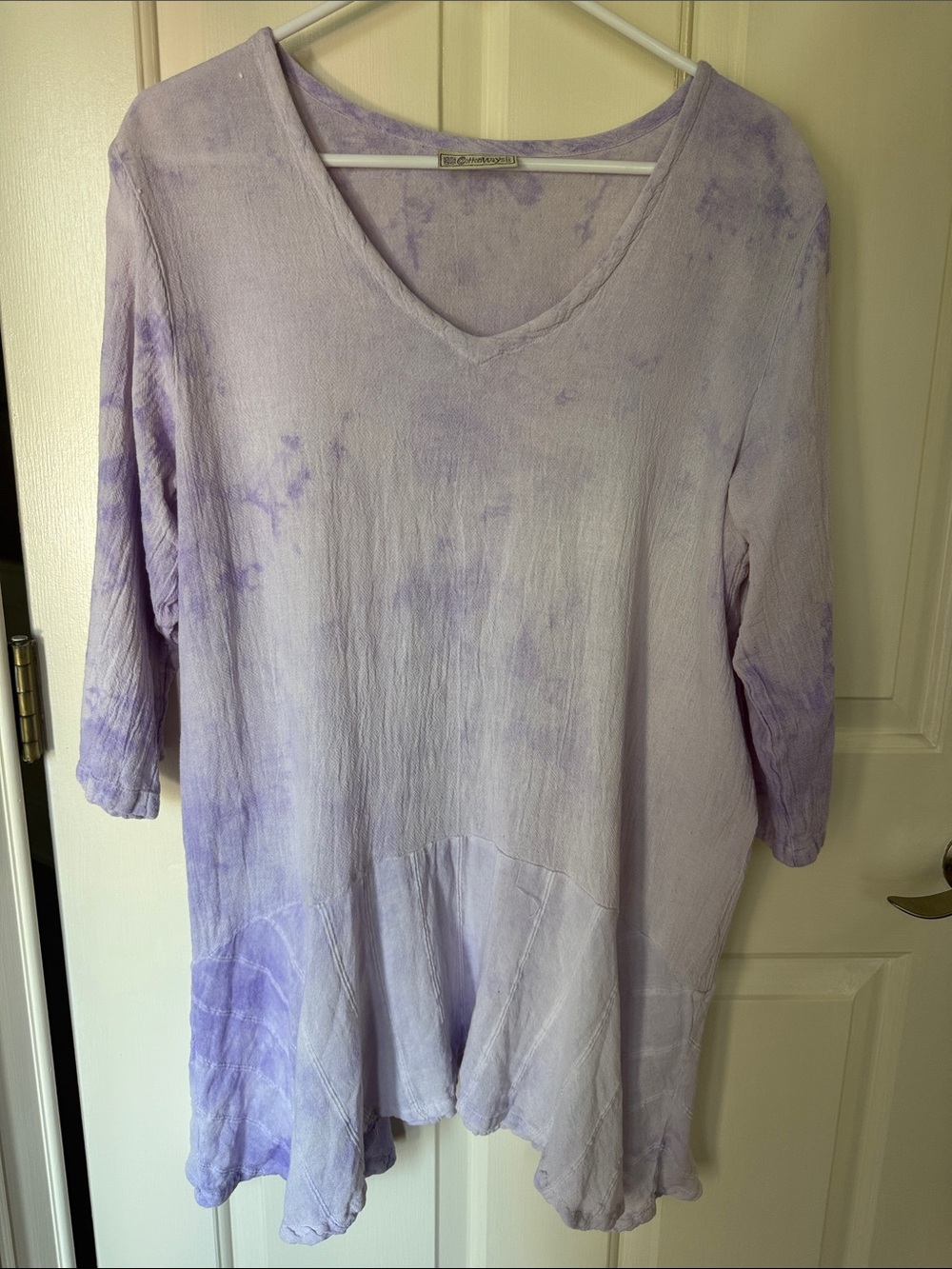 Cottonways Light Lilac V-Neck Tunic Top with Subtle Tie-Dye-Size 1(S/M)